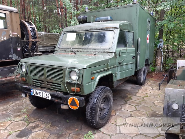 Samochód sanitarny 4-noszowy DAEWOO HONKER (bez wyposażenia) 